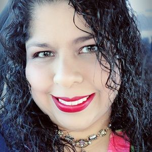 Meet your Posher, Angelica